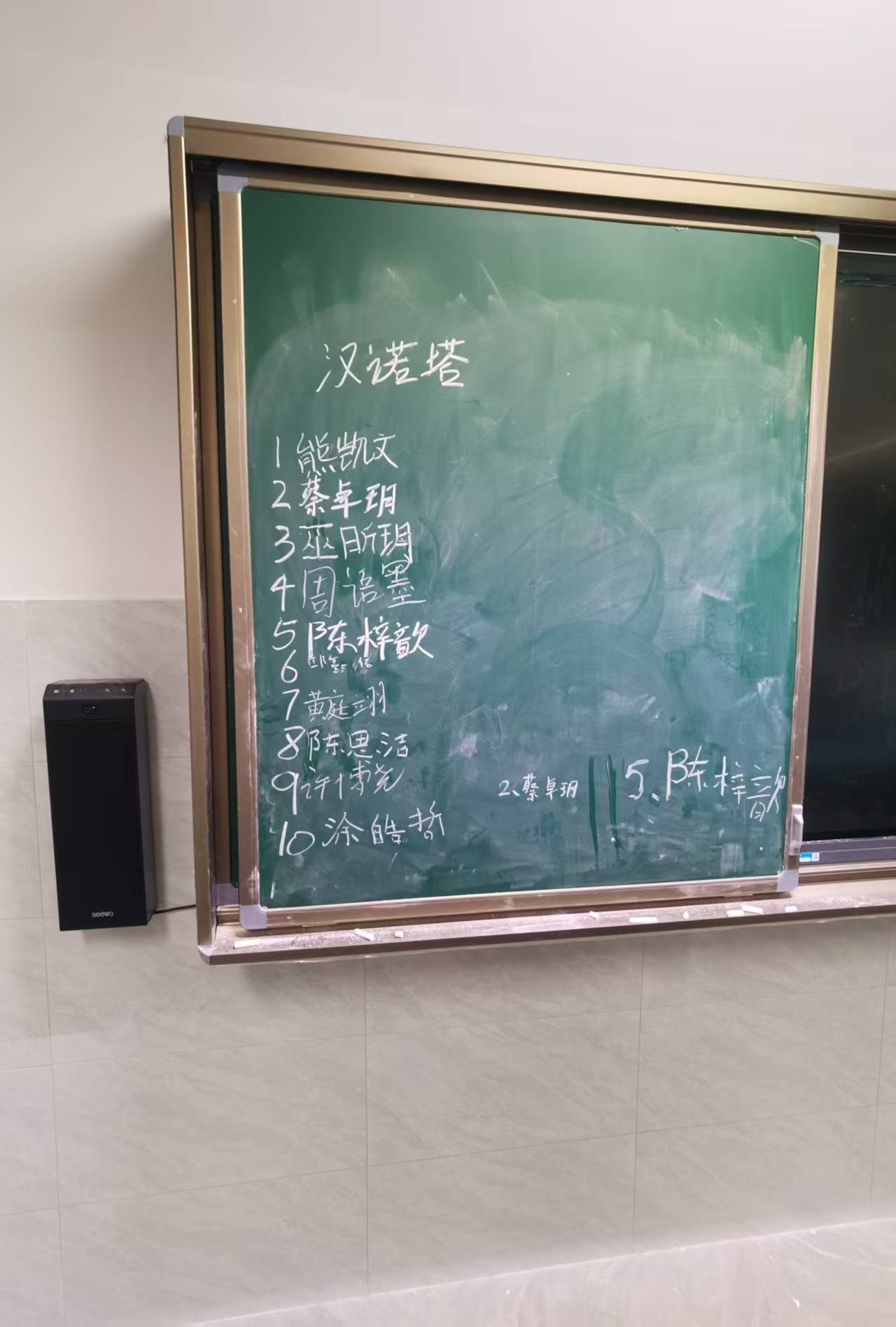6a4bf2d33075fa65532b8c97d9fcb15d.jpg